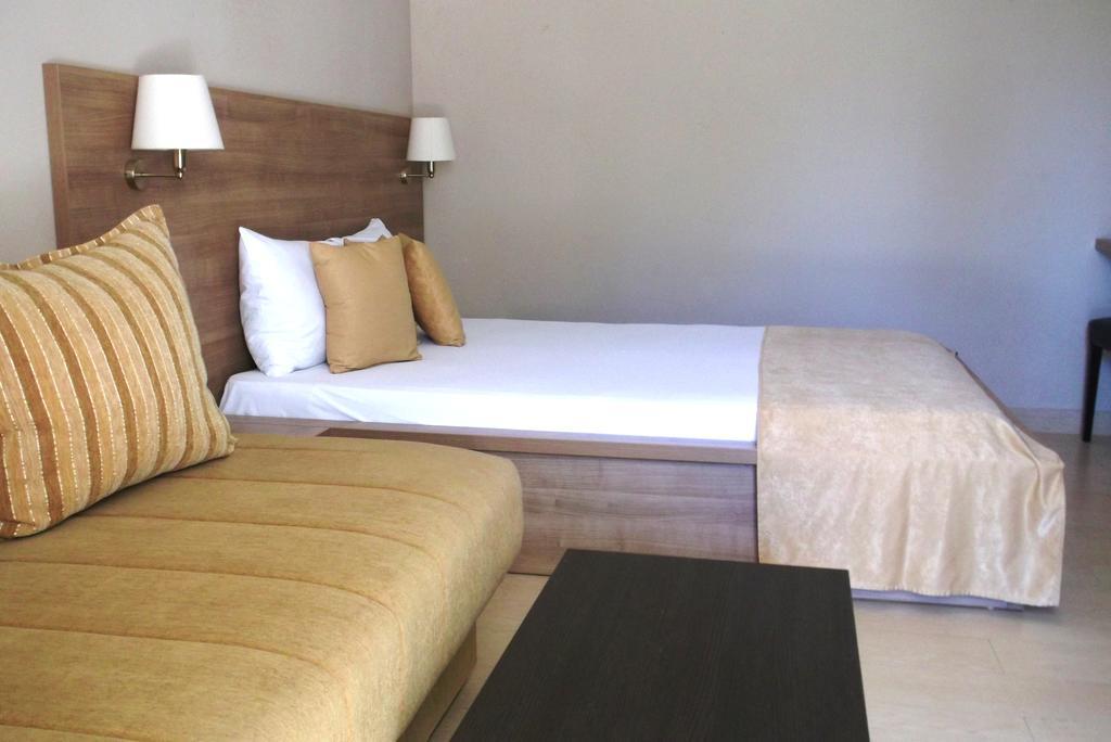 Vila V Lux Apartments Petrovac Luaran gambar