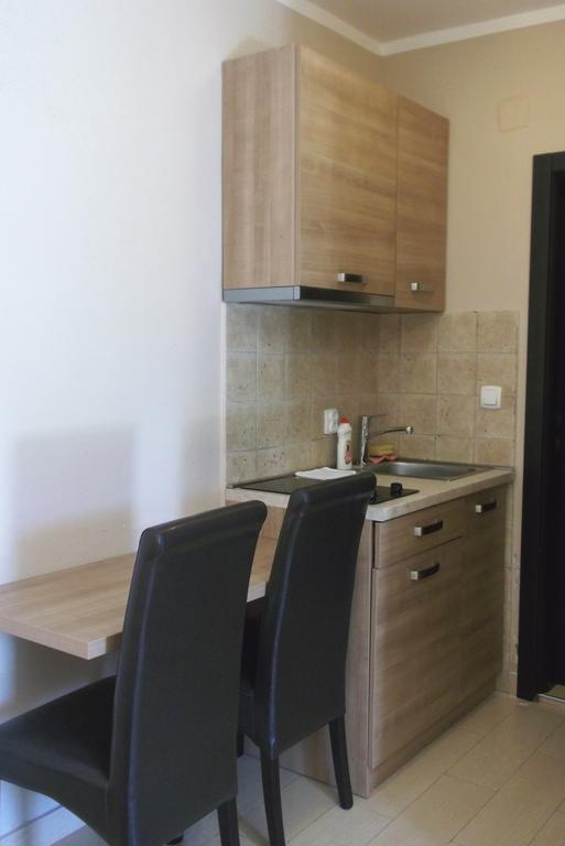 Vila V Lux Apartments Petrovac Luaran gambar