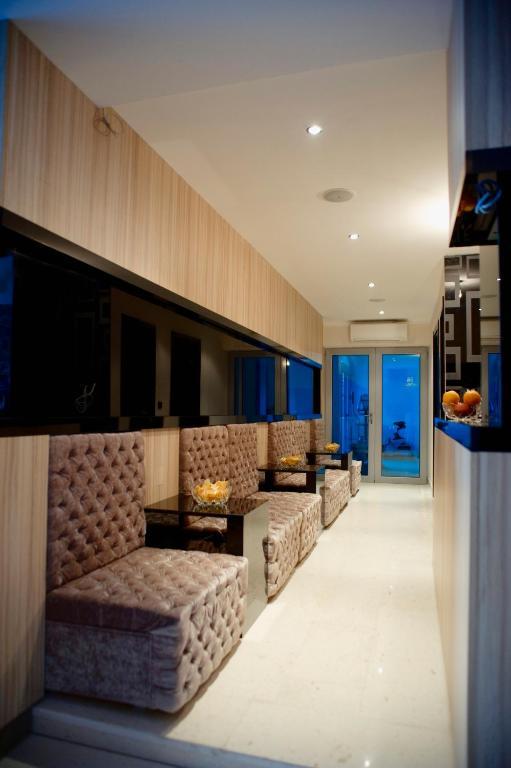 Vila V Lux Apartments Petrovac Luaran gambar