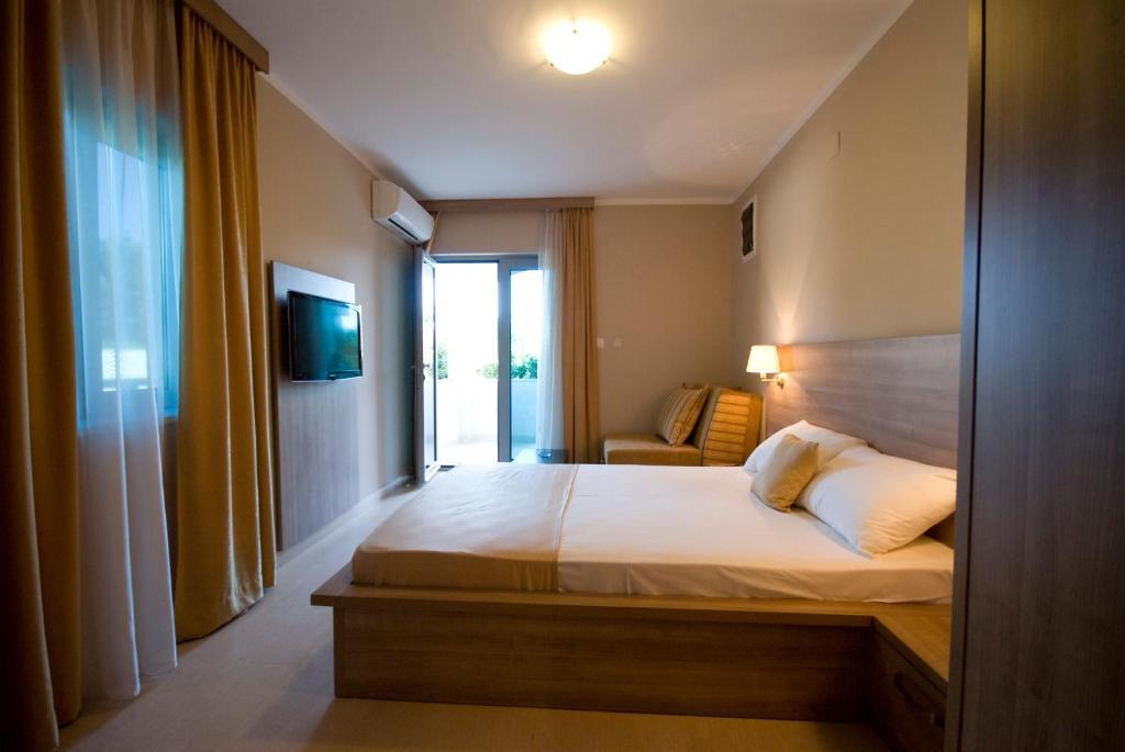 Vila V Lux Apartments Petrovac Bilik gambar